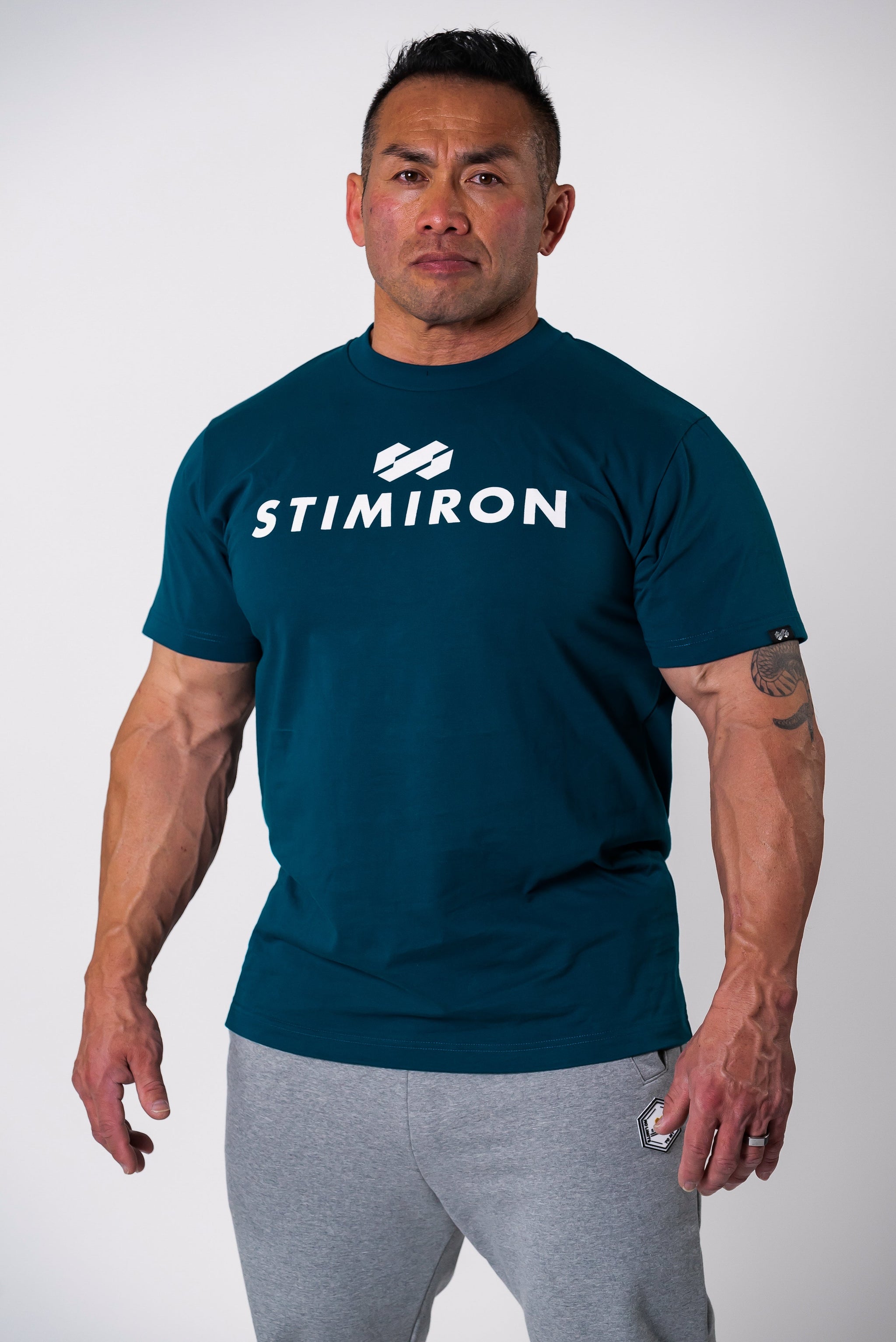 STIMIRON FRONT LOGO TEE - GREEN