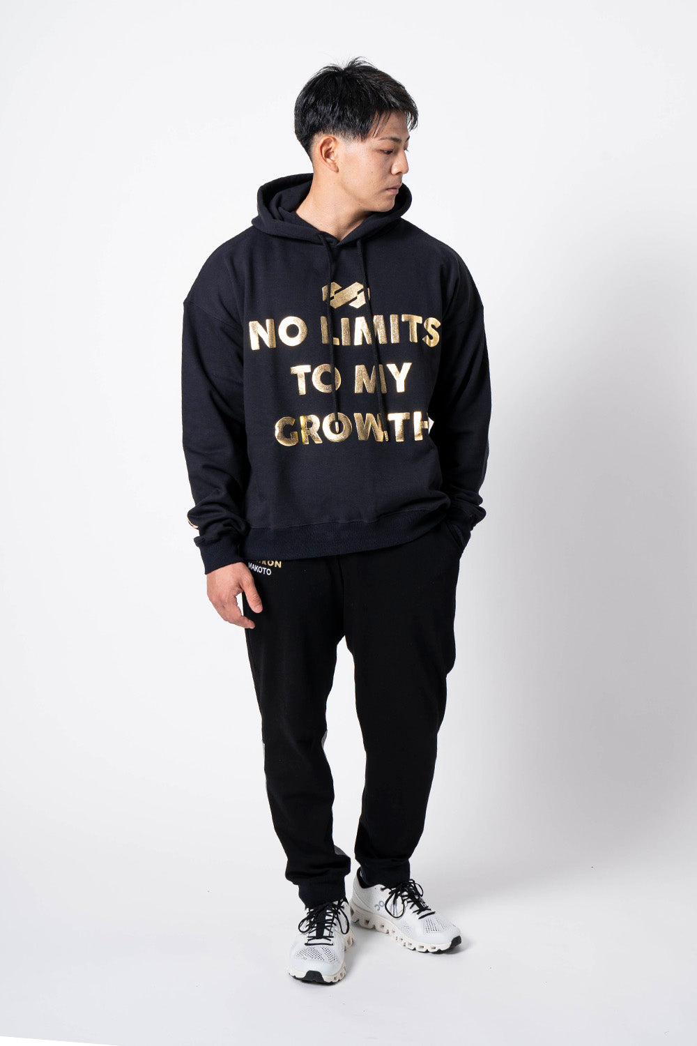 NO LIMITS BIG LOGO HOODIE - BLACK